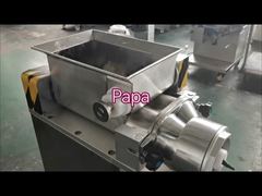 P307 प्रोटीन बार एक्सट्रूडर मशीन स्वचालित रूप से बनाने 60pcs मिन आसान ऑपरेशन स्टेनलेस स्टील